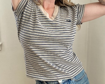 Vintage 1990s 90s, Union Bay, striped t shirt, v neck tee, classic 90s, skater girl, summer, beige, navy blue