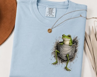 Cute Frog Shirt, Frog in Pocket Tshirt, Funny Frog Tee, Cottagecore Shirt, Frog Lover Gift, Cute Animal Graphic Tee, Aesthetic Frog T-Shirt