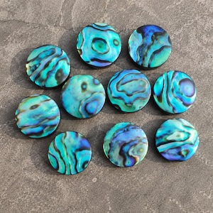 En naturlig blå abalone snäckskal cabochon rund form handpolerad platt baksida kalibrerad grossistlös ädelsten 5-30 MM alla storlekar tillgängliga