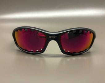Okulary przeciwsłoneczne Oakley x Satisfy Straight Jacket – rzadka współpraca Y2K Sport Shield Eyewear