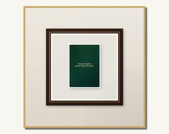 Stampa con citazione motivazionale verde foresta / La tua forza è più grande / Decorazione murale ispiratrice / Download immediato