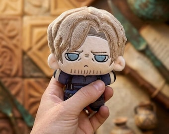 Resident Evil Leon Kennedy Chibi Plush, Handmade 10cm Soft Toy,  Gaming Plushie, Anime Inspired Collectible, Gamer Gift