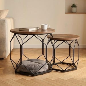 Set van 2 geometrische bijzettafels die in elkaar passen | Moderne industriële bijzettafels met houten blad | Ronde zeshoekige metalen voet | Minimalistisch koffieduo