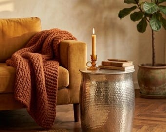 Tavolino laterale argento | Tavolino d'appoggio 47 cm (18,5") | Tavolino esagonale moderno | Comodino geometrico | Tavolino da caffè minimalista | Mobili per la casa