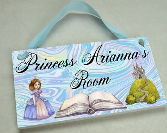 Kids Door Sign, Childs Door Sign, Kids Name Sign, Girls Name Sign, Kids Door Hanger, Childs Door Hanger, Girls Door Sign, Princess Wall Art