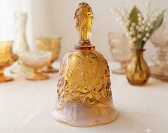 Sino de vidro âmbar opalescente vintage Fenton em formato de lírio-do-vale, 15 cm (6 polegadas)