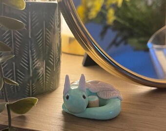Matcha dragon with coffee - bookcase decoration