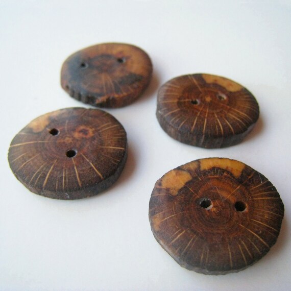 Items similar to Handmade Wooden Buttons White Oak (4 qty) 7/8
