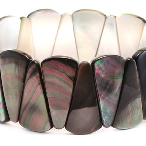 Mother of Pearl Shell Bracelet Natural Rainbow Iridescent MOP Black Lip Oyster Stretchy Spyglass Designs 6.5  7 7.5 Inch Adjustable