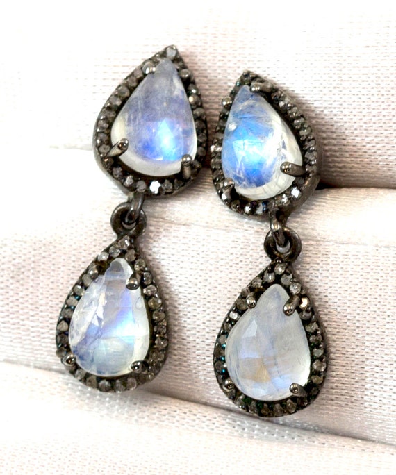 Blue moonstone earrings online