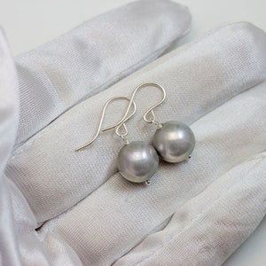 Silvery Gray Pearl Earrings Freshwater Cultured Pearls - Etsy