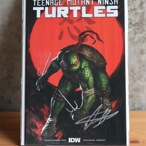 TMNT #1 - "Raphael" Kanji NYCC 2023 Trade | LTD 500 | Signed by Aaron Bartling