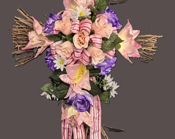 Colgador de puerta decorativo con forma de cruz