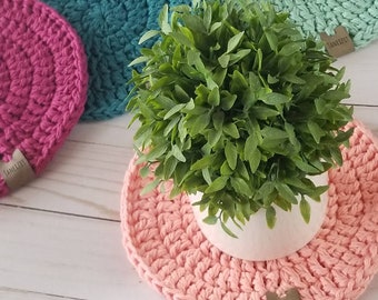 Crochet Hot Pad, Crochet Potholder, Hot Pad Trivet, Hot pad for the Kitchen, Housewarming Gift, Pot Holders, Beach decor, Pastel Decor