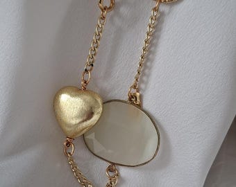 Golden necklace with pearls