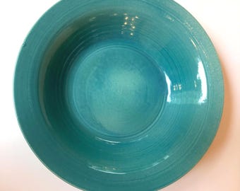 手びねりのティールカラーの陶器ボウル – アラン＆ドナ・ポデスト ソノマ郡スタジオ陶芸工房 (2004年)