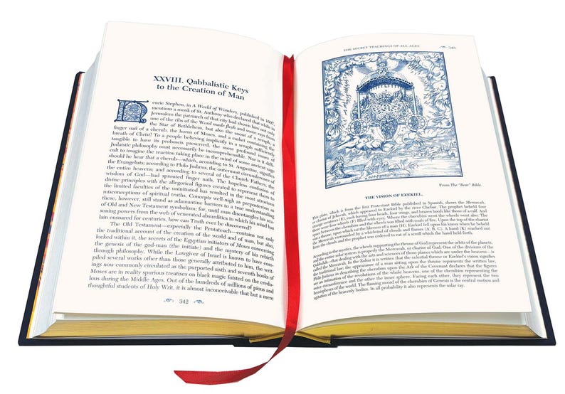 Puede incluir: Un libro abierto con una cinta roja como marcador. La p&aacute;gina izquierda presenta el texto titulado "XXVIII. Claves cabal&iacute;sticas para la creaci&oacute;n del hombre". La p&aacute;gina derecha muestra una ilustraci&oacute;n azul y blanca titulada "La visi&oacute;n de Ezequiel".