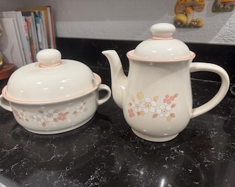 Hearthside "Fleur De Bois" Tea Pot + Casserole Dish