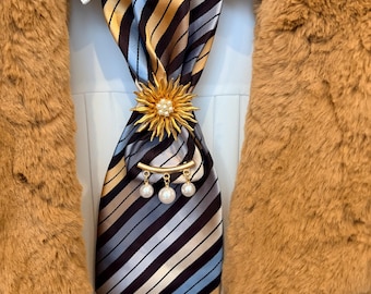 Upcycled necktie fashion accessory