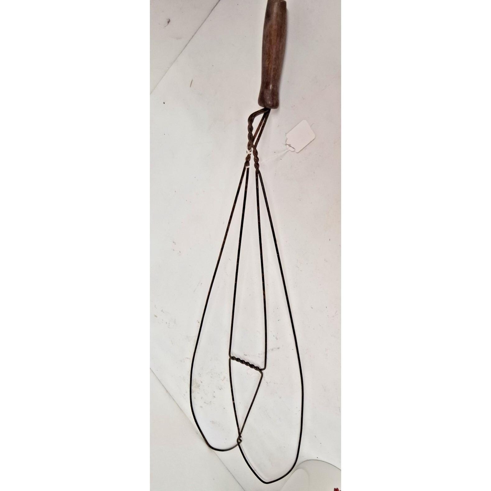 Machine Rug Beaters Vintage Rug Beater PRIMATIVE Metal Wood - Large 25.5