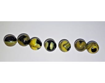 Lot of 7 Vtg Marbles: Peltier Bold BUMBLE BEE 0.635"