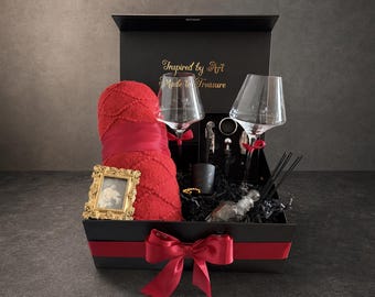 Wine Glass Set Gift Box, Personalized, Elegant Basket, Throw Blanket, Housewarming, Anniversary, 40th 50th 60th Birthday, Caravaggio Bacchus