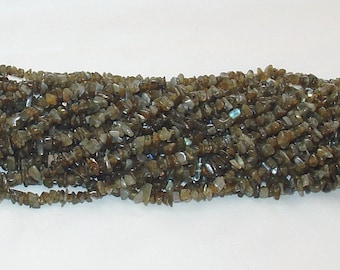 Labradorite Chips Gemstone Bead - 33" Strand