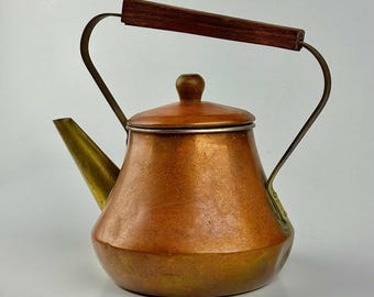 Vintage Franse koperen waterkoker Le Trèfle Vesoul messing houten handvat uit het midden van de eeuw