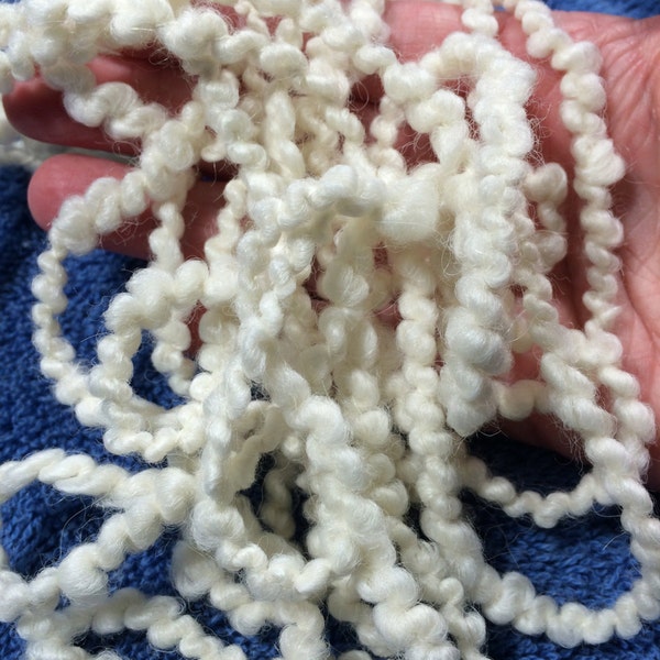 7 yd Alpaca Wool Yarn White Undyed Thick Thin Bumpy Tassel Free Shipping Dreamcatcher Jewelry Yarn Fair Trade Crochet Craft Fiber Art Supply
