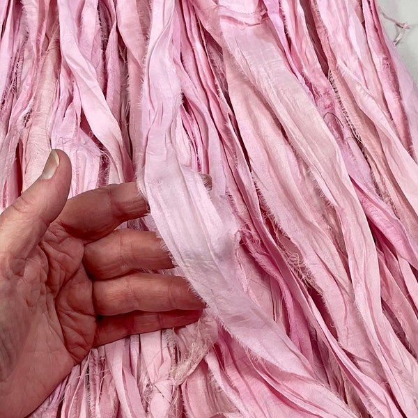 10 yd Sari Ribbon Soft Pink Shades Tassel Craft Ribbon Free Shipping Dreamcatcher Garland Fair Trade Eco Gift Wrap Supply