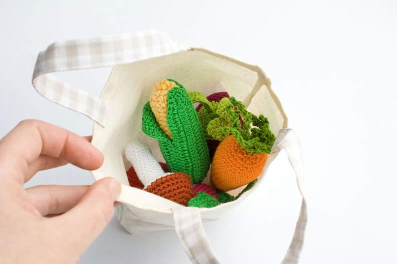 Crochet Vegetables Rattle Baby Toys with Tote Bag, Crochet Play Food Set, 6 12 Months Baby Toys image 3