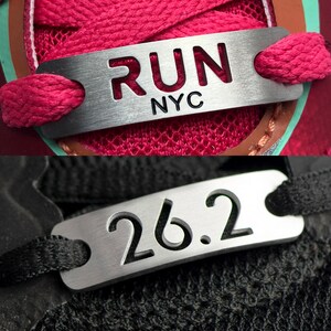 Set di etichette per scarpe da corsa Run NYC e 26.2 Marathon, regalo per corridori di New York, ciondolo per scarpe, gioielli di New York City, regalo per la maratona