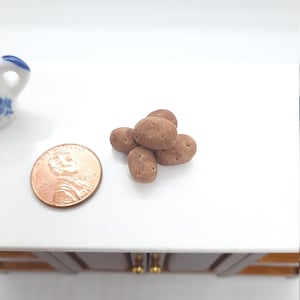 5 Miniature Potatoes Russet OR 5 Miniature Red Potatoes