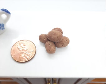 5 Miniature Potatoes Russet OR 5 Miniature Red Potatoes