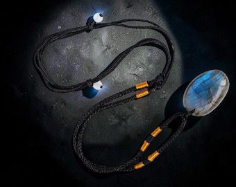 Colar com pingente de pedra da lua natural e cristal de labradorita azul, joia de cura espiritual com cordão ajustável, presente para meditação para ele e para ela.