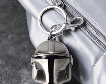 Llavero de casco mandaloriano de Star Wars, llavero de metal, regalo para fans de la ciencia ficción, llavero genial, adorno para bolso, regalo para él, accesorios geek