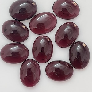 Naturlig granat oval cabochon: AAA+ röd ädelsten för smyckestillverkning