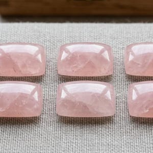 Naturalny prostokątny kaboszon z różowego kwarcu, płaski tył, materiały do produkcji biżuterii