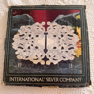 International Silver Company vintage silver plated trivet with original box