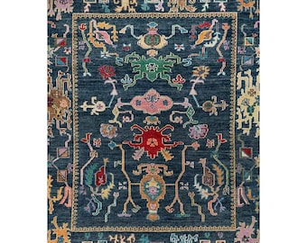 Tapete Oushak azul-marinho feito à mão em lã, tapete tribal turco com estampa floral.