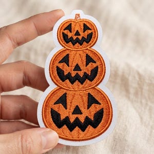 Stacked Pumpkin Embroidered Patch, Halloween Iron On Applique, Fall Jacket Backpack Badge