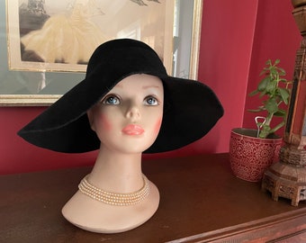 Vintage 40's Black Curved Brim Cloche Style Hat from Lord & Taylor