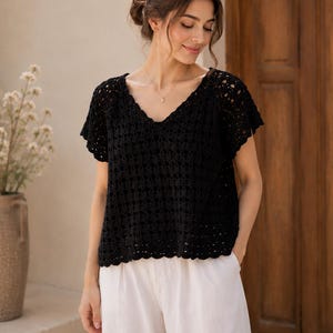 Selene Häkeltop mit Muschelmuster, nahtloses Sommertop mit V-Ausschnitt (PDF-Download).