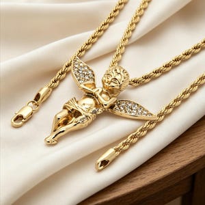 Men 14k Gold Plated Long Wings Angel Necklace, Cubic-Zirconia Baby Angel Pendant with 24" Rope Chain Necklaces bild 2