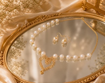 Elegant Neckpiece with pair of earring