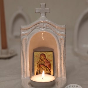 Altar de oración ortodoxo – Santuario de cerámica hecho a mano con espacio para velas