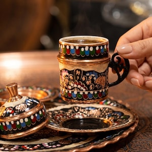 Juego de 3 tazas de café turcas de cobre, juego de café árabe grabado con bandeja para servir, regalo de inauguración de casa, recuerdo de boda, diseño otomano