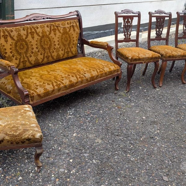Antique edwardian carved wood lounge settee with  matching dining chairs