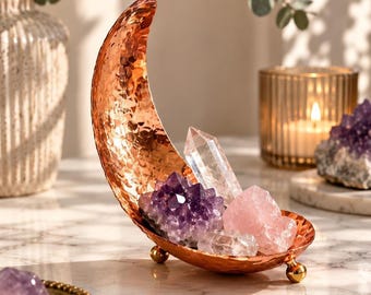 Copper Crescent Moon Crystal Holder, Moon Display Stand, Crystal Bowl, Altar Decor, Witchy Home Decor, Moon Shelf Decor, Copper Bowl