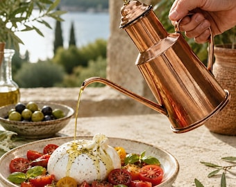 Dispensador de aceite de cobre, aceitera de oliva hecha a mano, botella de aceite turca de cobre, decoración rústica para la cocina, regalo para la cocina de estilo rústico, 500 ml - 17 oz